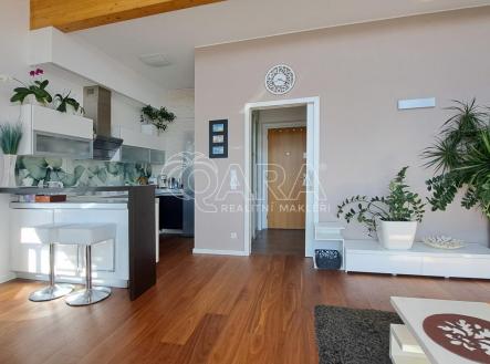 Pronájem bytu, 2+kk, 76,1 m²