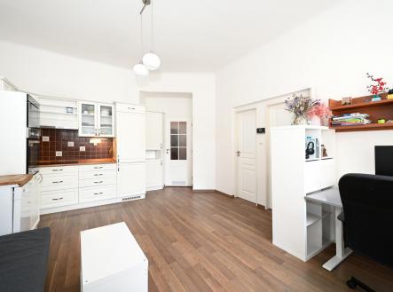 Pronájem bytu, 2+kk, 41,3 m²