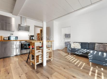 Pronájem bytu, 3+kk, 61 m²