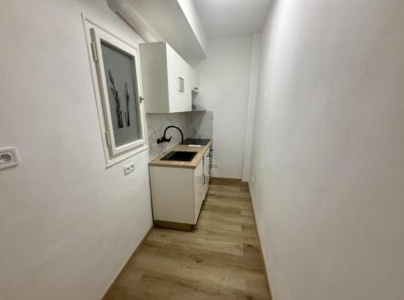 Prodej bytu, 1+1, 40 m²