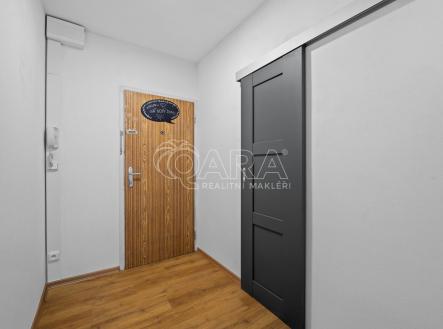 Pronájem bytu, 1+kk, 32 m²