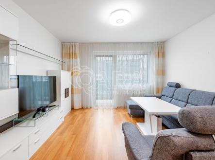 Pronájem bytu, 2+kk, 62 m²