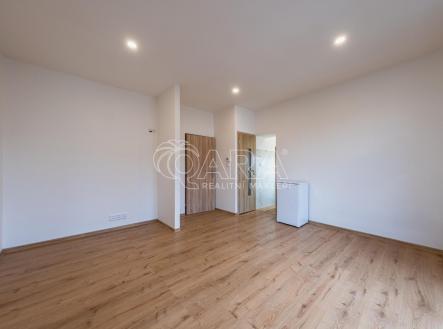 Pronájem bytu, 1+kk, 27 m²