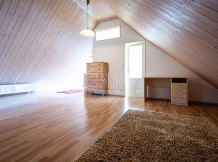 Pronájem bytu, 1+kk, 45 m²