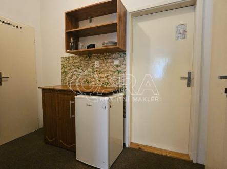 Pronájem bytu, 1+1, 30,5 m²