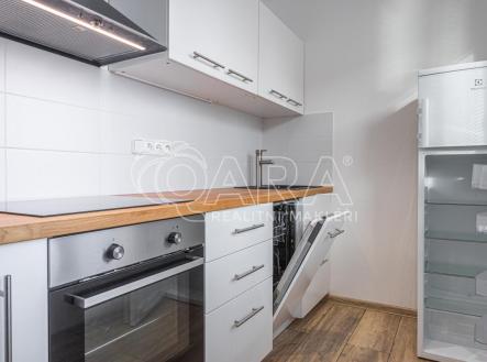 Pronájem bytu, 2+1, 52 m²