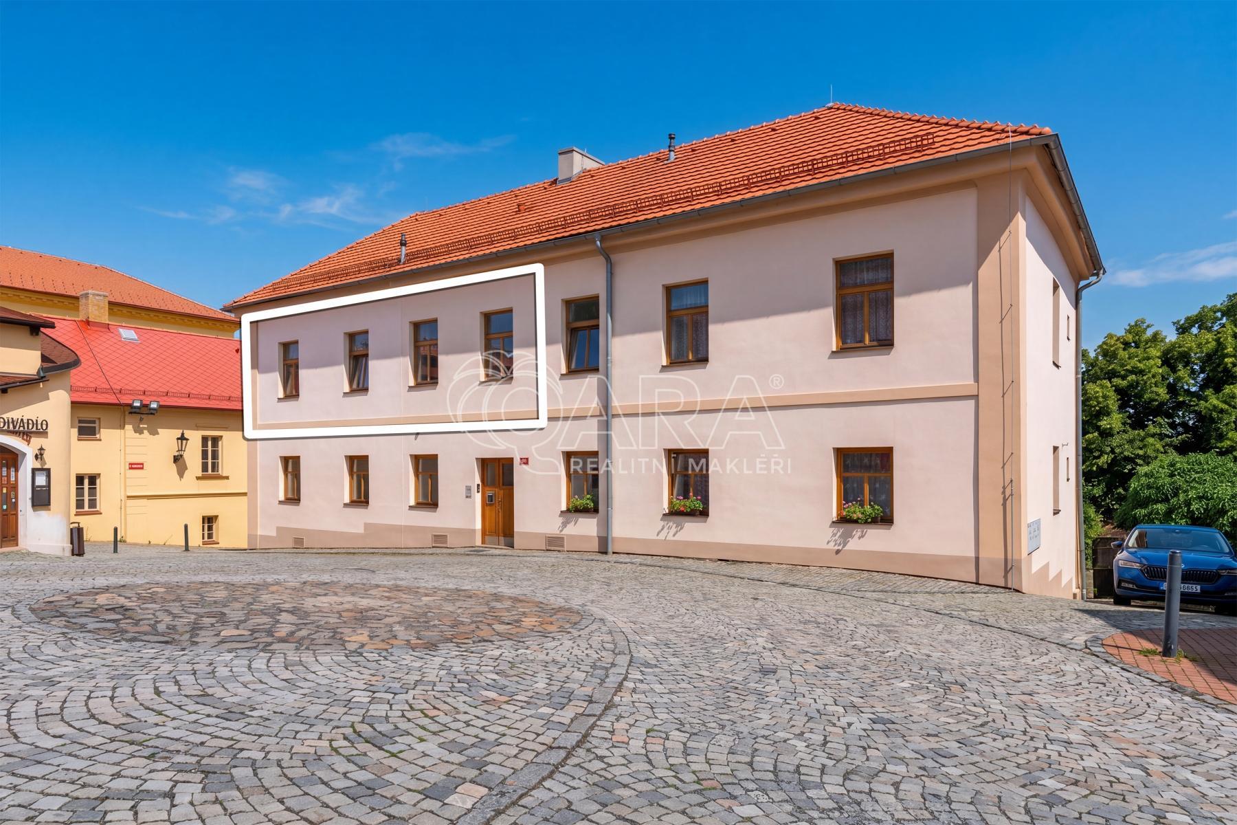 Exteriér označení domu.jpg