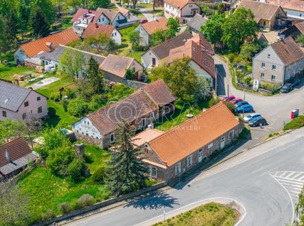 Prodej komerčního objektu, průmyslový areál, 1 840 m²