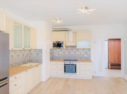 Pronájem bytu, 2+kk, 58,3 m²
