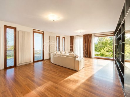 Prodej bytu, 4+1, 178 m²