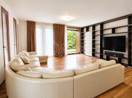 Prodej bytu, 4+1, 178 m²