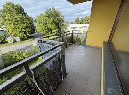 Pronájem bytu, 3+kk, 60 m²