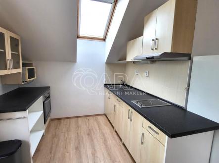 Pronájem bytu, 1+kk, 35 m²