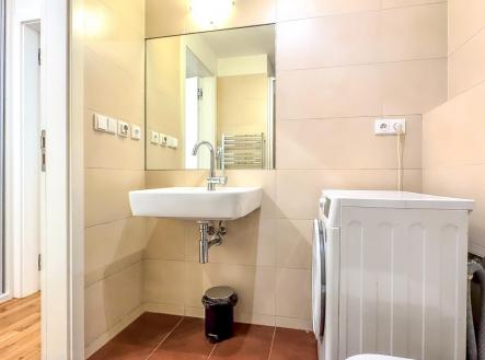 Pronájem bytu, 1+kk, 37 m²