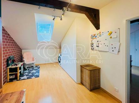 Pronájem bytu, 2+kk, 67 m²