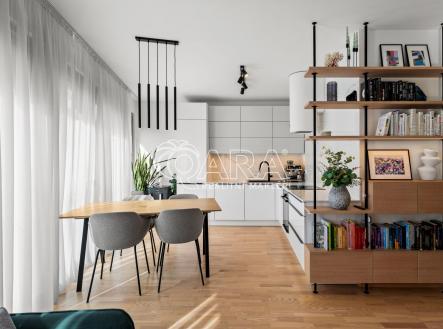 Pronájem bytu, 3+kk, 76 m²