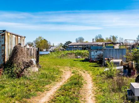 Prodej pozemku pro komerční výstavbu, 1 000 m²