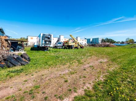 Prodej pozemku pro komerční výstavbu, 1 000 m²