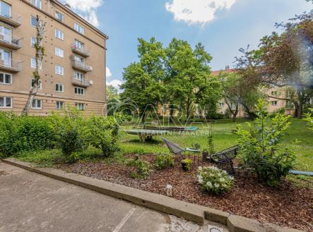 Pronájem bytu, 1+kk, 34 m²