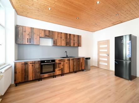 Pronájem bytu, 4+kk, 100 m²
