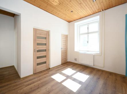 Pronájem bytu, 4+kk, 100 m²