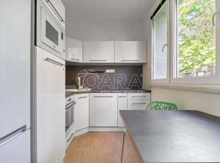 Pronájem bytu, 2+1, 55 m²