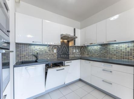 Pronájem bytu, 3+kk, 78 m²
