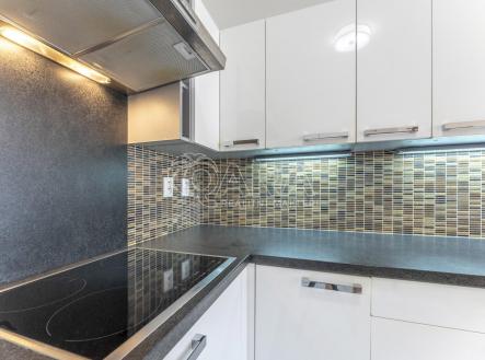 Pronájem bytu, 3+kk, 78 m²