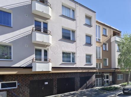 Pronájem bytu, 3+kk, 81 m²