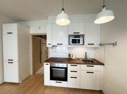 Pronájem bytu, 1+kk, 32,5 m²