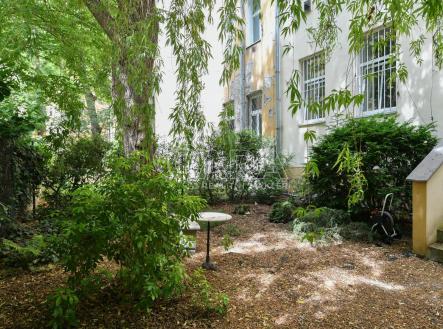 Pronájem bytu, 1+kk, 33 m²
