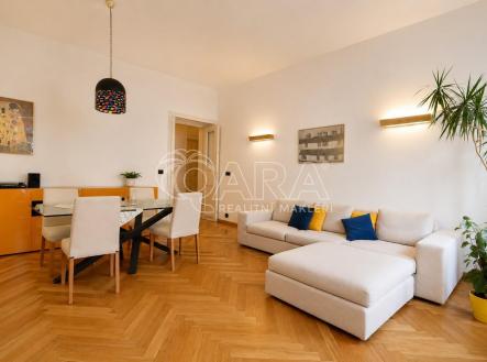 Prodej bytu, 5+1, 168 m²