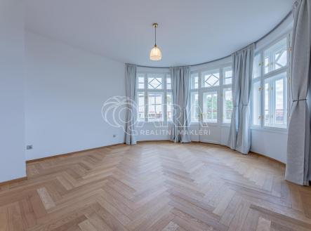 Pronájem bytu, 3+1, 133 m²