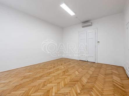 Pronájem kanceláře, 47 m²