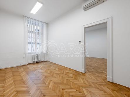Pronájem kanceláře, 47 m²