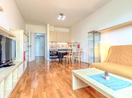Pronájem bytu, 1+kk, 34 m²