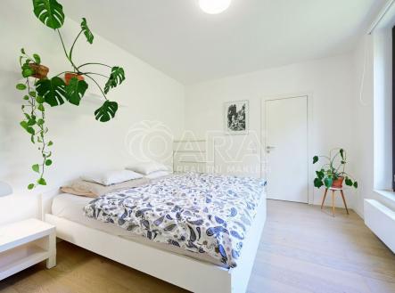 Pronájem bytu, 2+kk, 47 m²