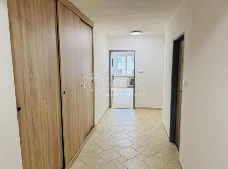 Pronájem bytu, 2+1, 78,5 m²