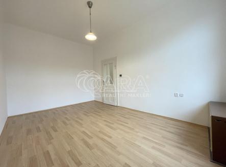 Pronájem bytu, 1+1, 37 m²