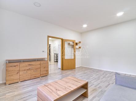 Pronájem bytu, 1+1, 43 m²