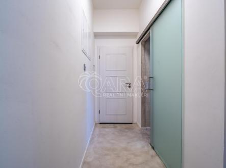 Pronájem bytu, 1+kk, 33 m²