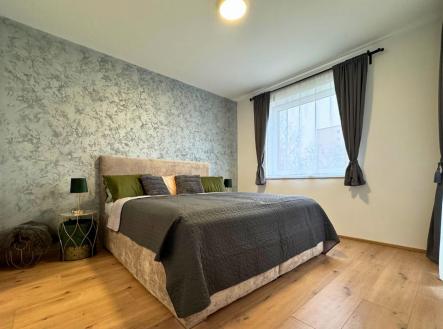 Pronájem bytu, 2+kk, 67 m²