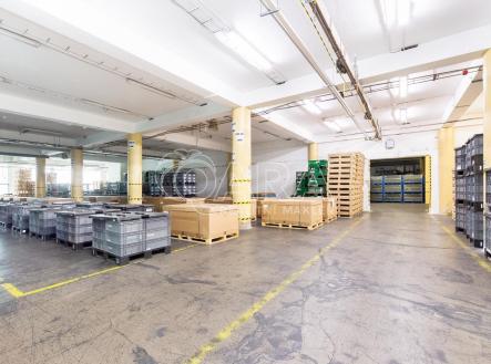 Pronájem skladu, 3 620 m²