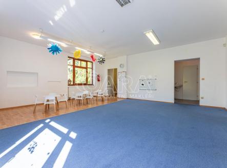 Pronájem komerčního objektu, jiný, 75 m²