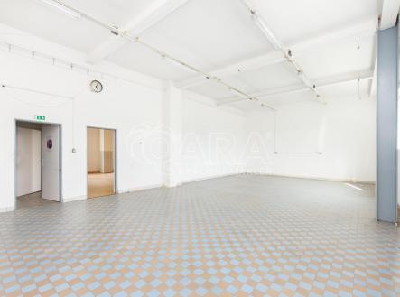 Pronájem skladu, 288 m²