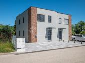 Pronájem domu/vily, 122 m²