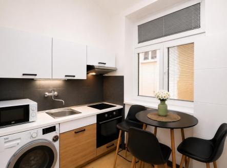 Pronájem bytu, 1+1, 35 m²