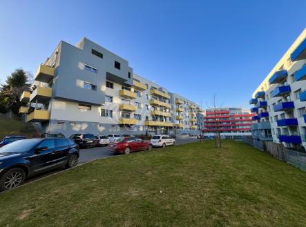 Pronájem bytu, 1+kk, 37 m²