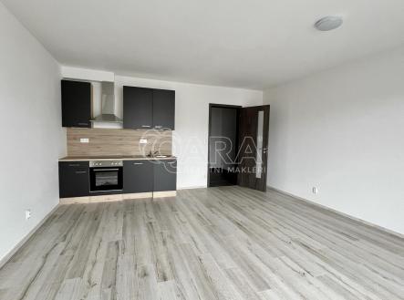 Pronájem bytu, 1+kk, 37 m²