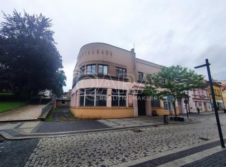 Prodej komerčního objektu, jiný, 411 m²